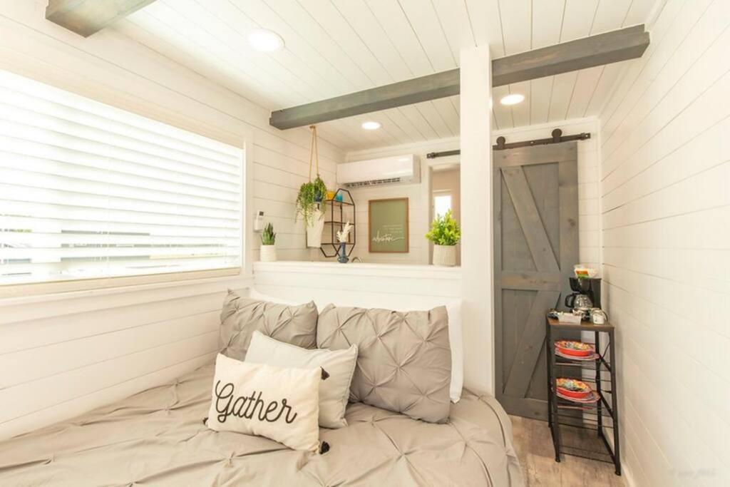 The Container Retreat @ 290 Wine Trail #9 Get Away Today! Hye Exteriör bild