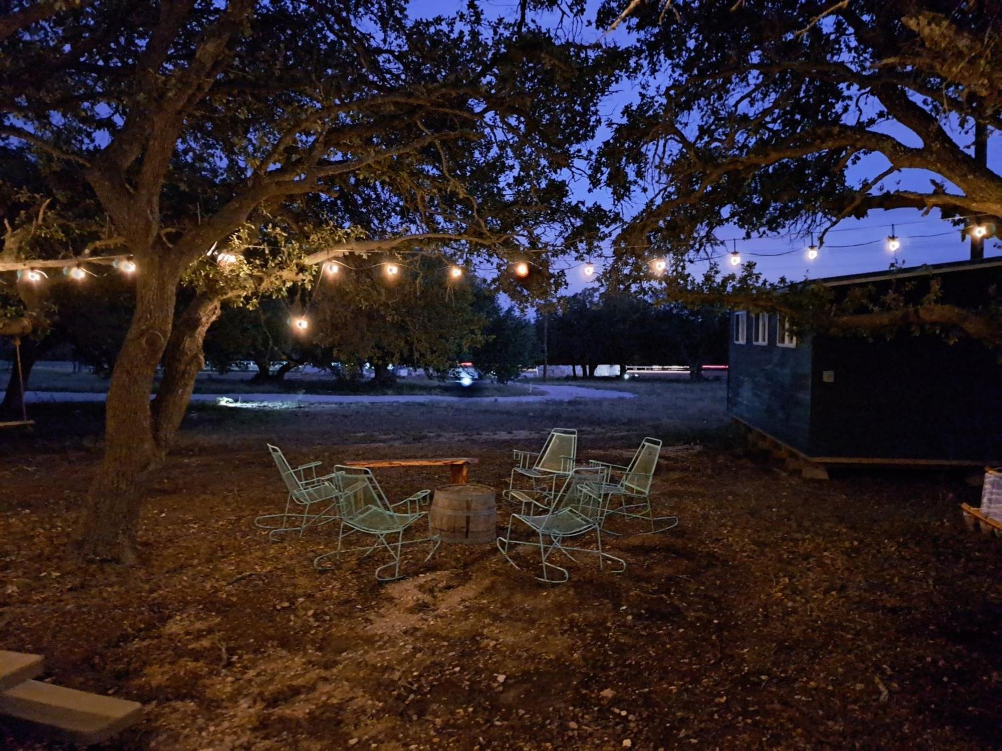 The Container Retreat @ 290 Wine Trail #9 Get Away Today! Hye Exteriör bild